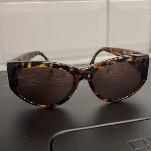 Fendi Sunglasses with case